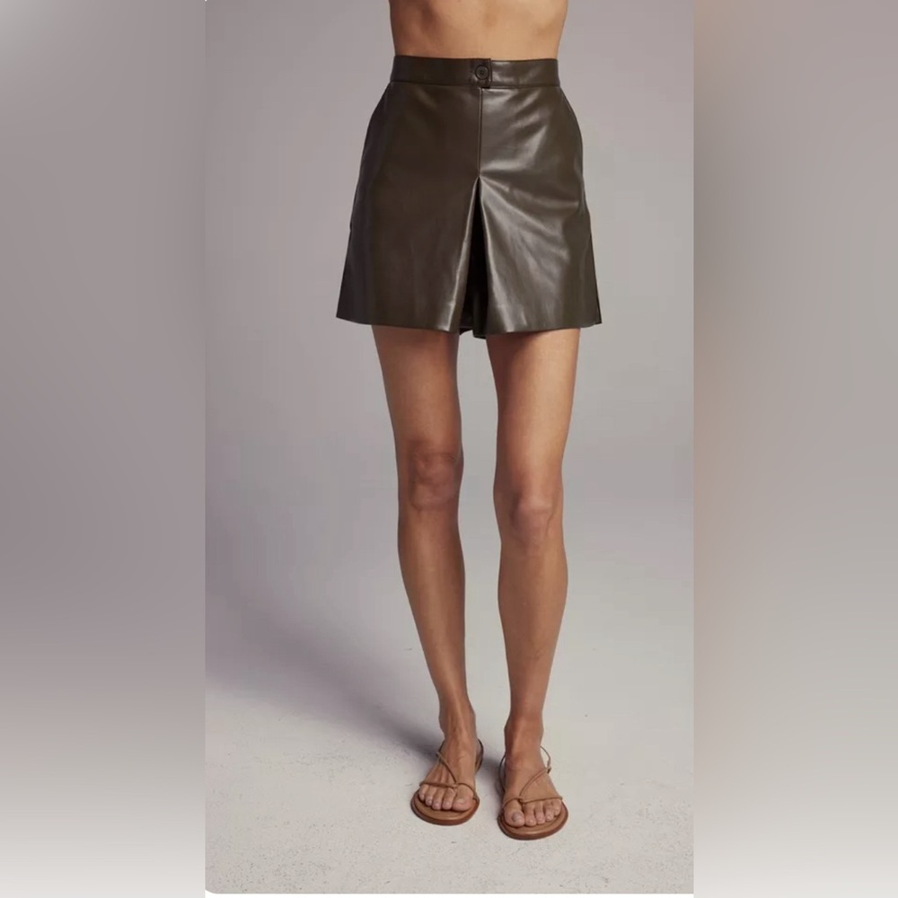Sundays Collins Vegan Leather Shorts in XS Forest Night Green
